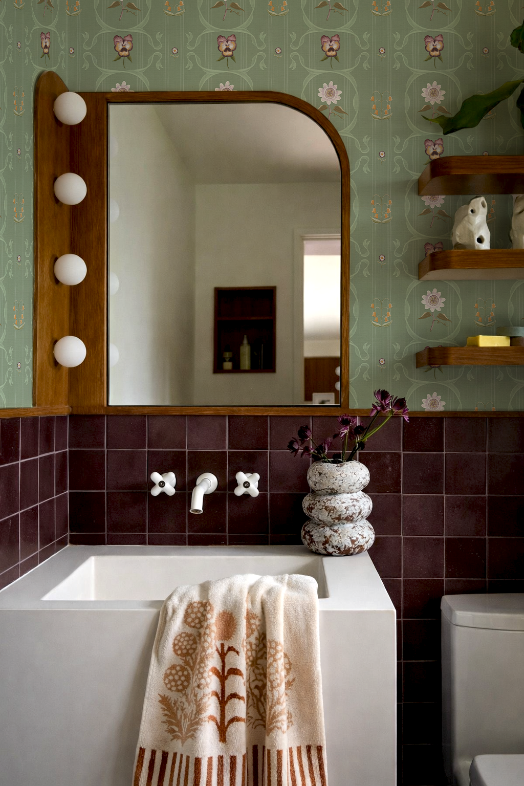 Eden Trellis Wallpaper, jade and mauve