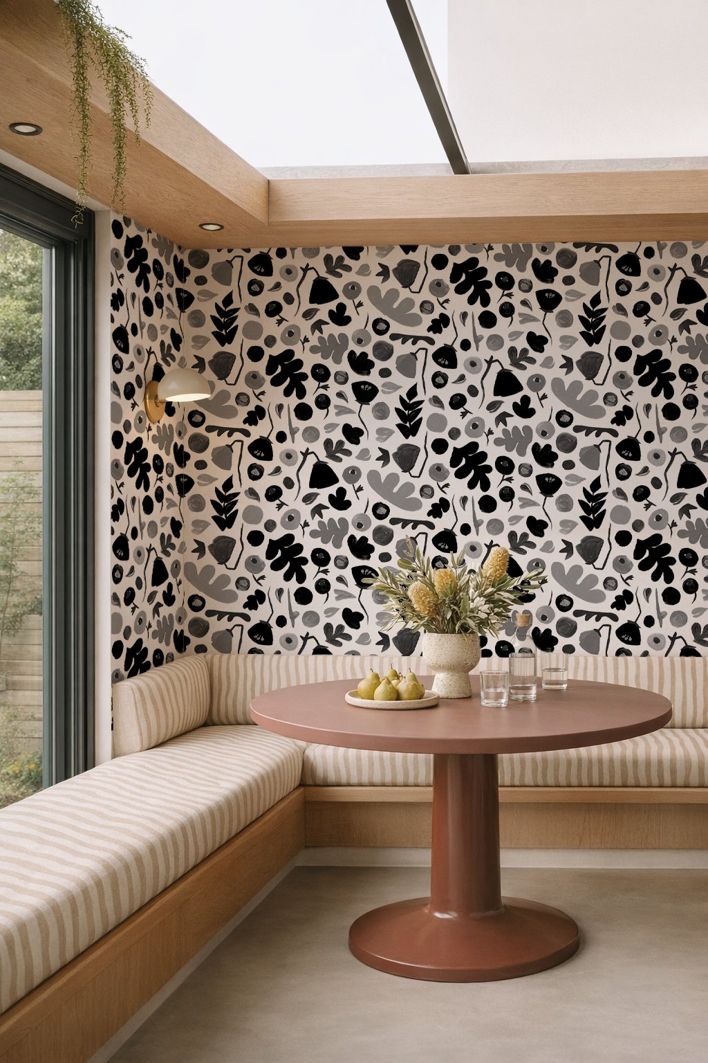 Henri Floral Wallpaper, black and white