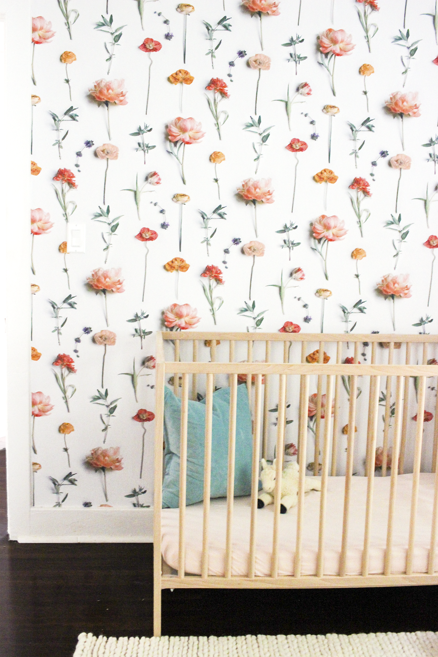 Fresh to Death Wallpaper, standard pattern, autumn
