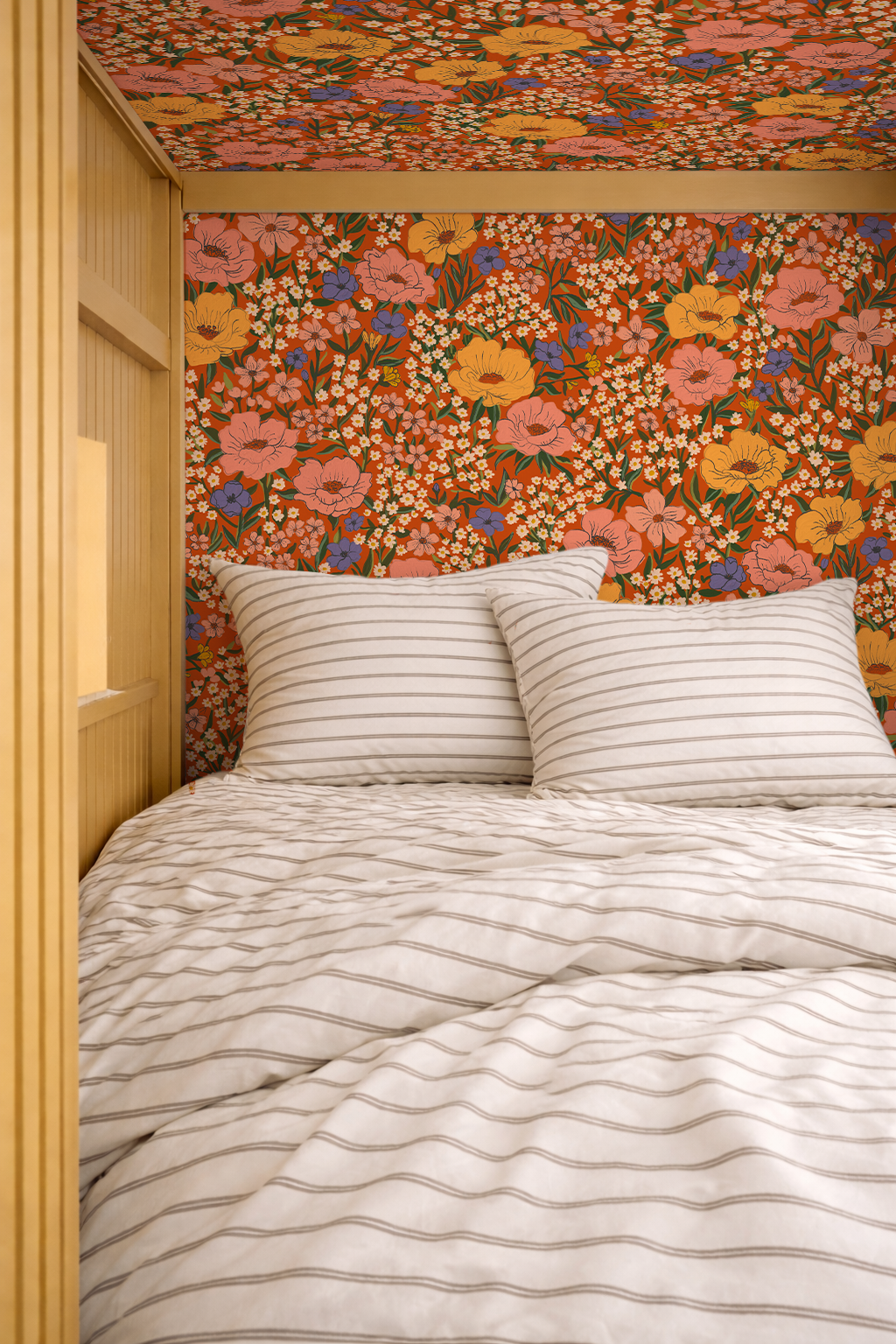 Wildflower Meadow Wallpaper, poppy red