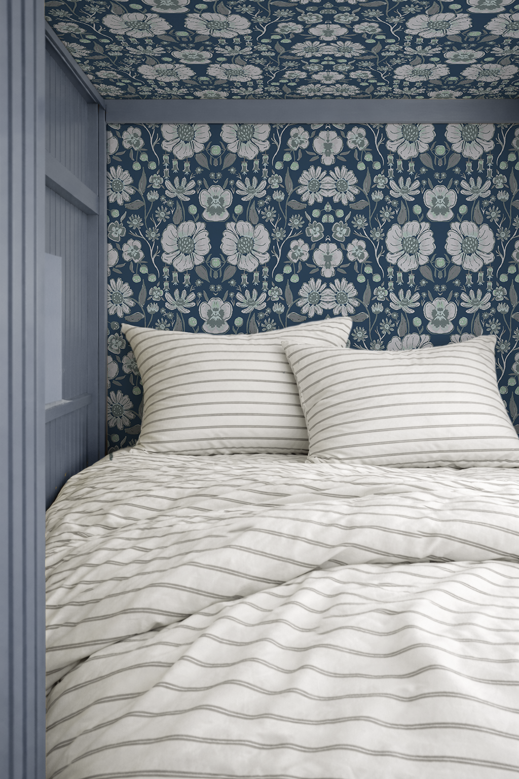 Meadow Bloom Wallpaper, blue