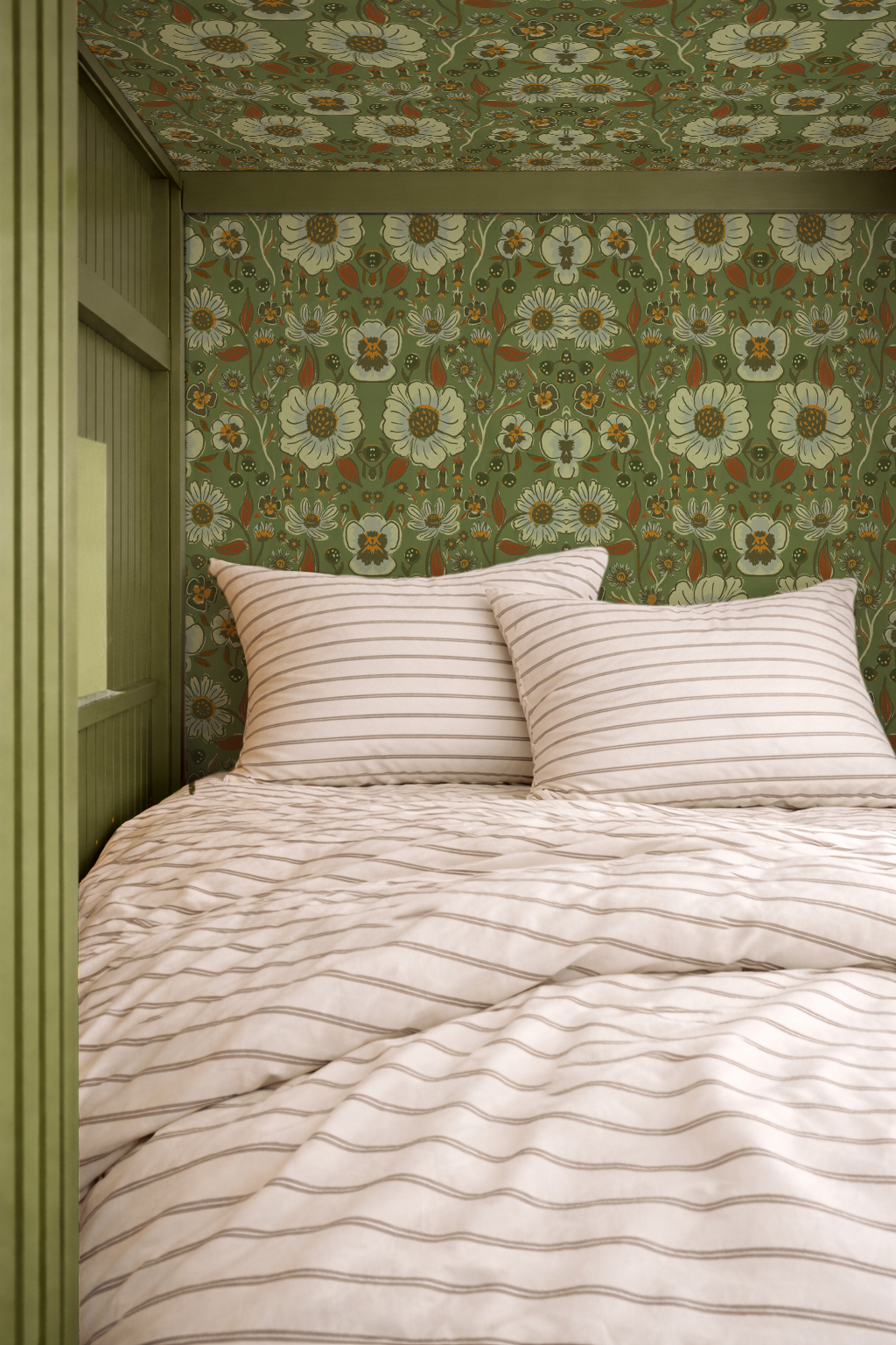 Meadow Bloom Wallpaper, green